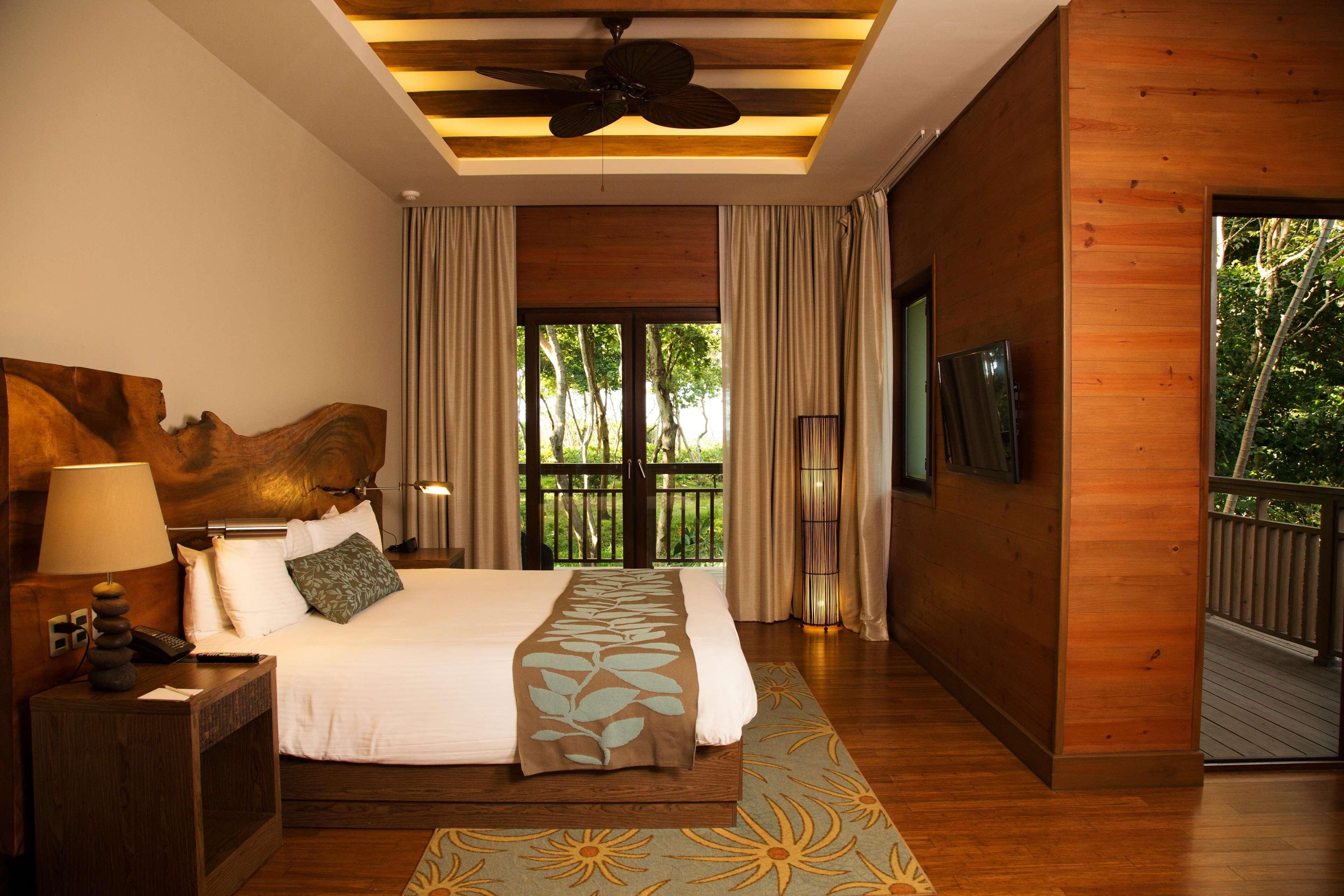 อินทุรา บีช แอนด์ กอล์ฟ รีสอร์ต คูริโอ คอลเลคชั่น บาย ฮิลตัน Hotel เตลา ภายนอก รูปภาพ