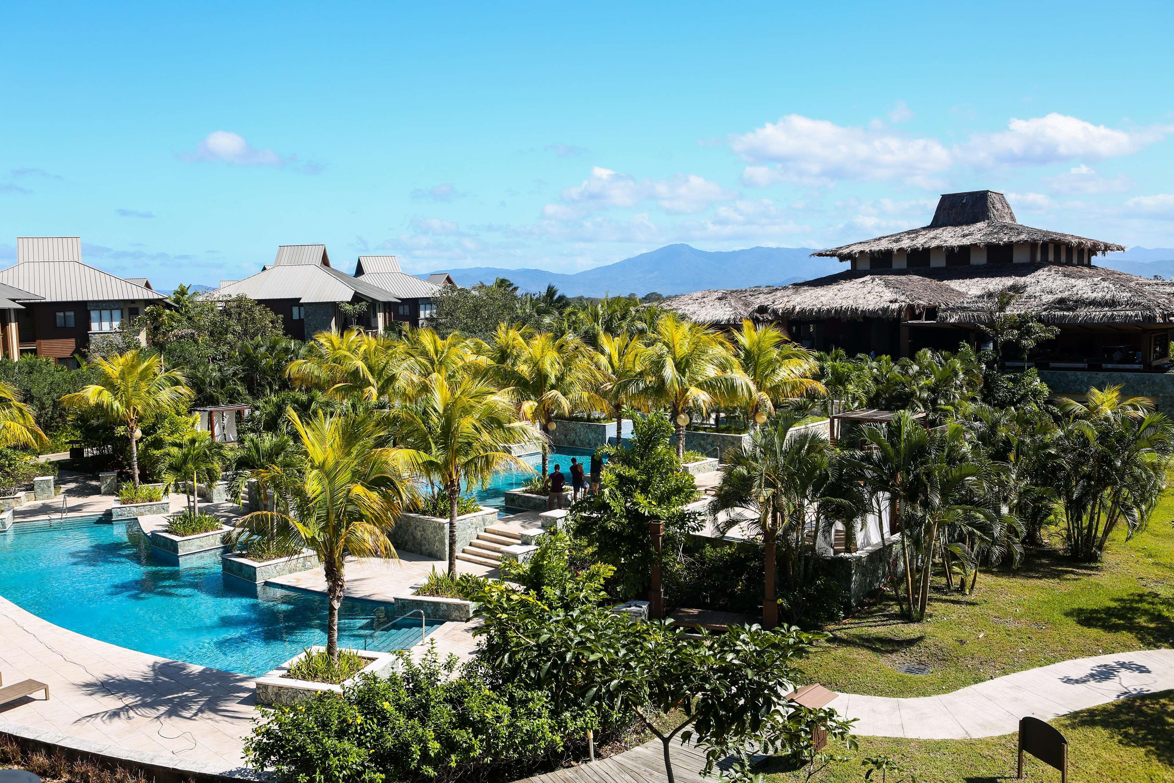 อินทุรา บีช แอนด์ กอล์ฟ รีสอร์ต คูริโอ คอลเลคชั่น บาย ฮิลตัน Hotel เตลา ภายนอก รูปภาพ