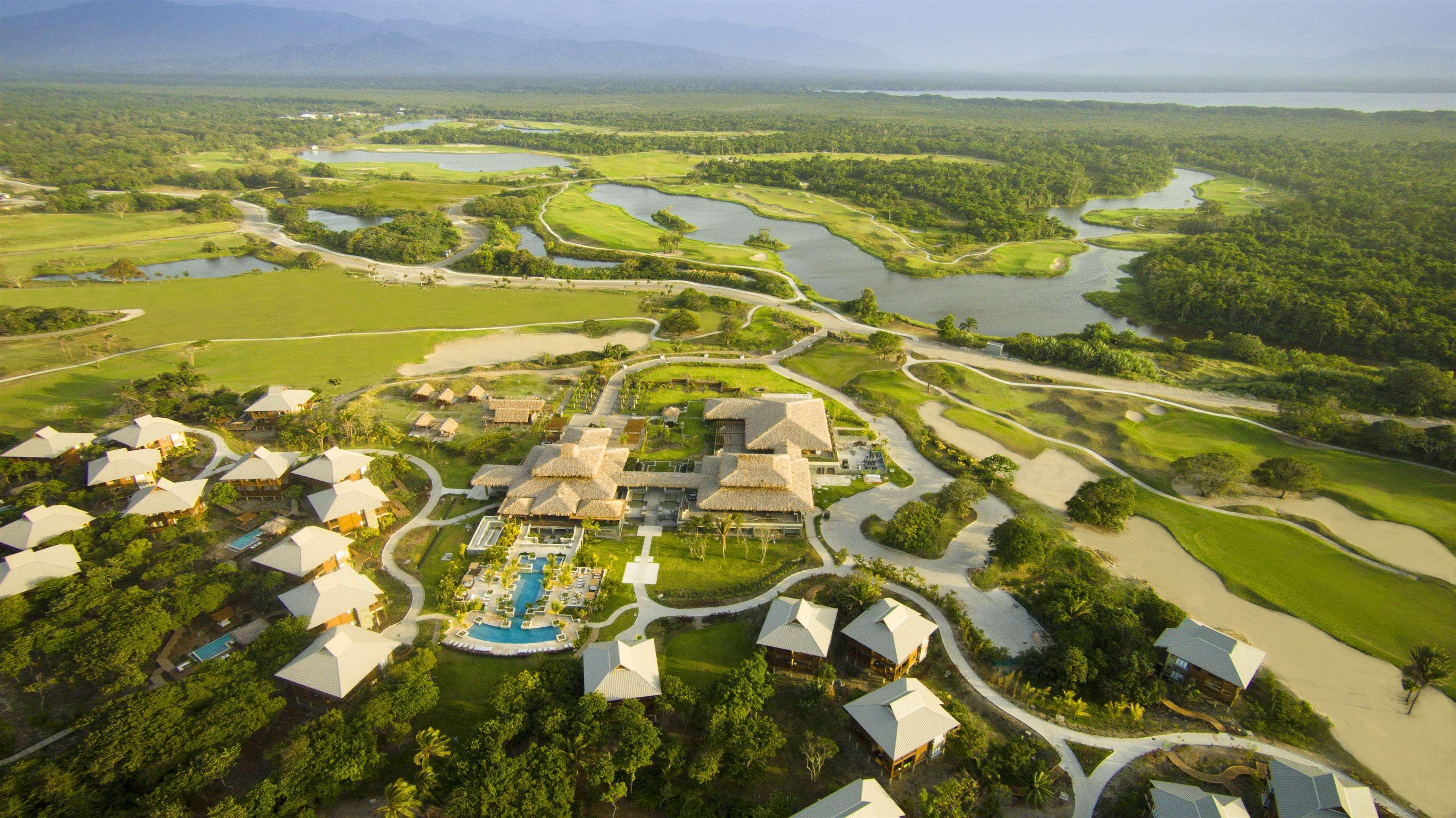 อินทุรา บีช แอนด์ กอล์ฟ รีสอร์ต คูริโอ คอลเลคชั่น บาย ฮิลตัน Hotel เตลา ภายนอก รูปภาพ