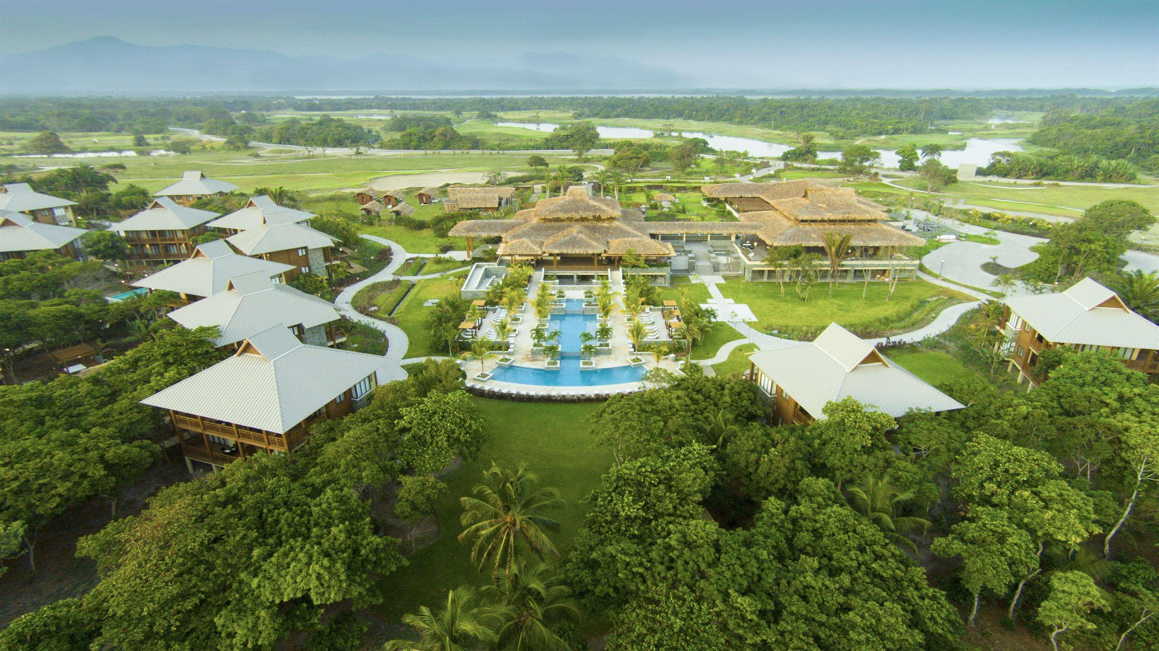 อินทุรา บีช แอนด์ กอล์ฟ รีสอร์ต คูริโอ คอลเลคชั่น บาย ฮิลตัน Hotel เตลา ภายนอก รูปภาพ